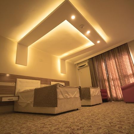 Osmaniye Hanedan Otel ภายนอก รูปภาพ